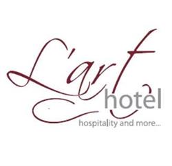 L'ART Hotel, Carei
