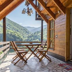 Cabanele Florile Bucegilor, Sinaia