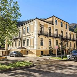 Hotel Versay, Băile Herculane