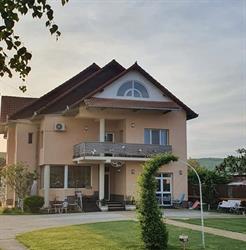 Bonton rooms, Târgu Jiu