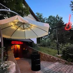Bar Diesel, Hunedoara