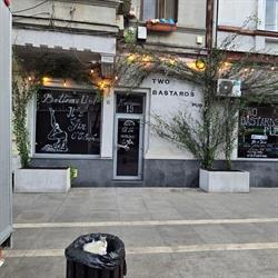 Frizeria La Petrică, Bucureşti