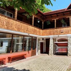 Casa COLŢ De RAI Brezoi