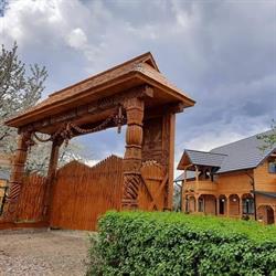 Casa Maramureşeană Larisa, Breb
