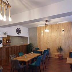 Pizzeria & Pensiunea Provincial, Vişeu de Jos