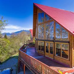 Carpathian Log Home, Predeluţ