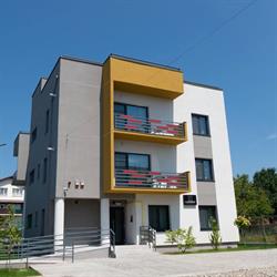 CLEMENT APARTMENTS, Piatra-Neamţ
