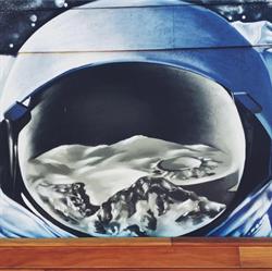 Linea / Closer To The Moon, Victoria
