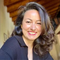 Adina Bereş-Citirigă, psiholog cu formare in psihoterapie sistemica si psihodrama, Braşov