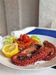 Taverna Lefkada, Tulcea
