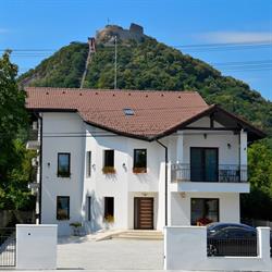 Casa Mora, Deva