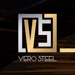 Vero Steel, Motoci