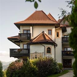 Nobillis - Carpathian Residence, Peştera