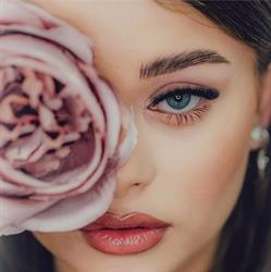 Salon Glamour, Borşa