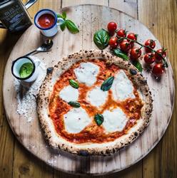 Pizzeria Baracca, Moineşti