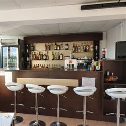 Elegant Caffe & Bar, Băicoi