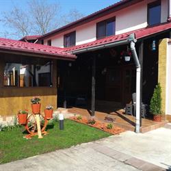 Casa Karol Vama Veche