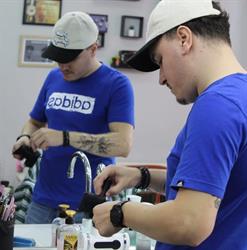 CR's Barbershop, Calafat