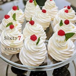 Sixty 7 Bakery, Voluntari