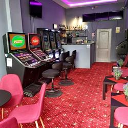 Lucky Pub, Curtea de Argeş