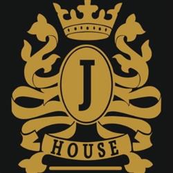 J House, Piatra-Neamţ
