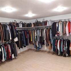 IRIS Ella Fashion, Hârlău