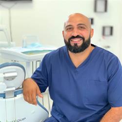 Dr. Amin Awni, Deta