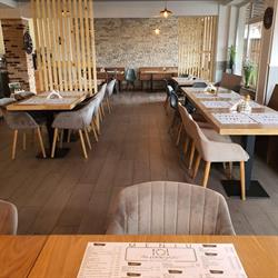 The Corso Plate Restaurant, Mitocu Dragomirnei
