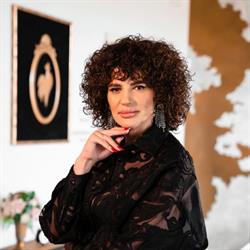 Make Up Studio by Mihaela Giurgiu, Târgu Mureş