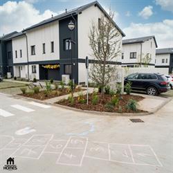 Mobexpert Homes, Voluntari