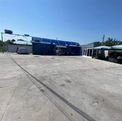 CAR WASH La Jardel, Lunca