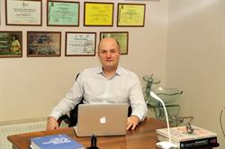 Dr. Adrian Cărămidă-Chirurgie plastică şi estetică, Timişoara