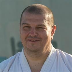 Harmony Dojo Pipera, Voluntari