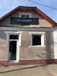 One Man Barber, Codlea