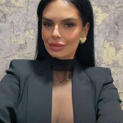 Ioana Torgie Make-Up Artist, Floreşti