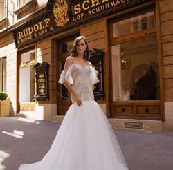 Royal Dresses, Oradea