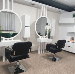 Salon Infinity, Borşa