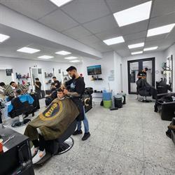 YPR Barber, Voluntari