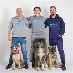 Yoolia's Pack, Popeşti-Leordeni