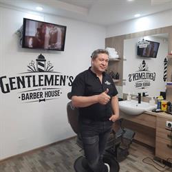 Gentlemen's Barber House, Piatra-Neamţ