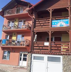 La Vio Tasnad (Camere de închiriat)