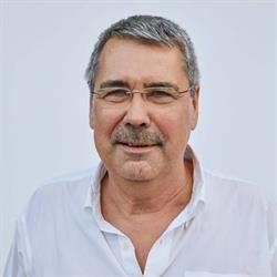 Dr. Niculescu, Bucureşti
