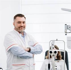 Dr Petcu Mihai -Medic Oftalmolog, Braşov