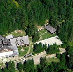 Complexul Casa Alba Suceava, Frasin