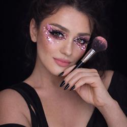 Becca, Make-up Studio, Buzău