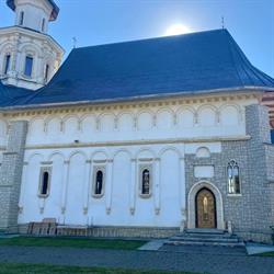 Biserica Maria-Magdalena Oneşti