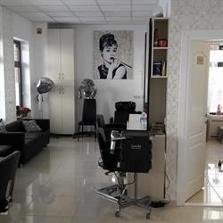 Salon Diamond, Bacău