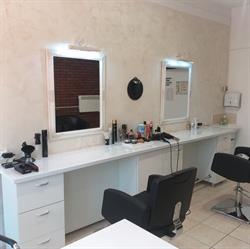 Hair Studio (frizerie - manichiura,pedichiură coafor), Roman