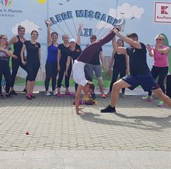 Sunny Aerobic, Deva