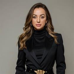 Myra Beauty Studio, Oneşti